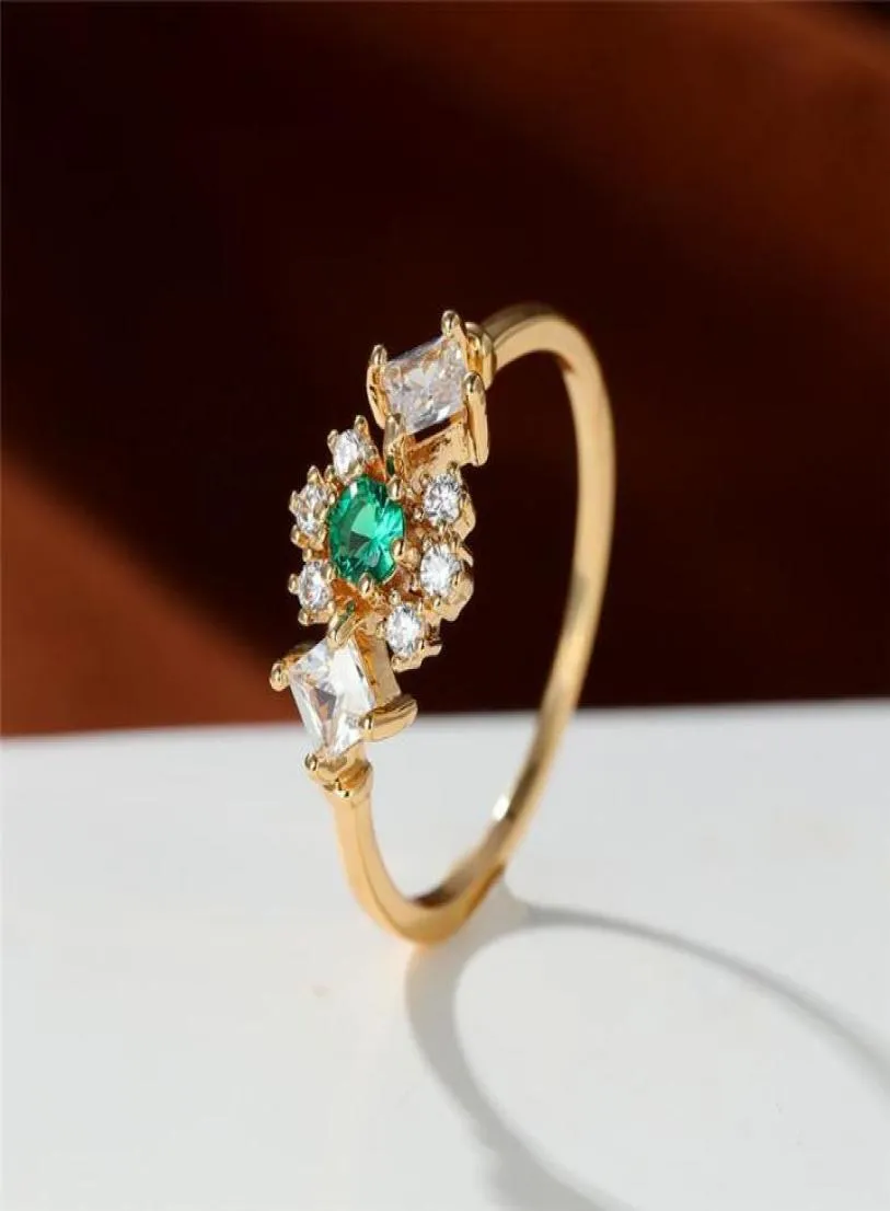 Hochzeit Ringe Weibliche Zierliche Grün Zirkon Stein Ring Luxus Weiß Kristall Quadrat Trendy Gold Farbe Dünne Verlobung Für Frauen1732689