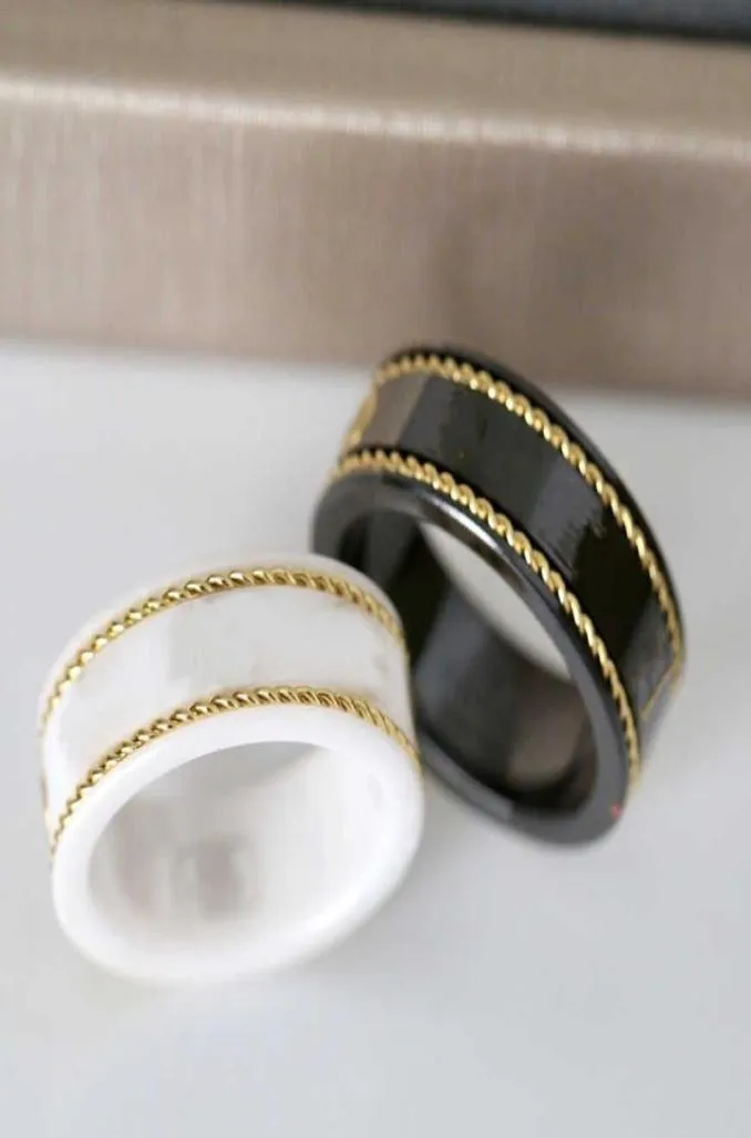 18k Gold Ring Stones Fashion Simple Letter Rings for Woman Par Quality Ceramic Material Fashions smycken Supply1394325