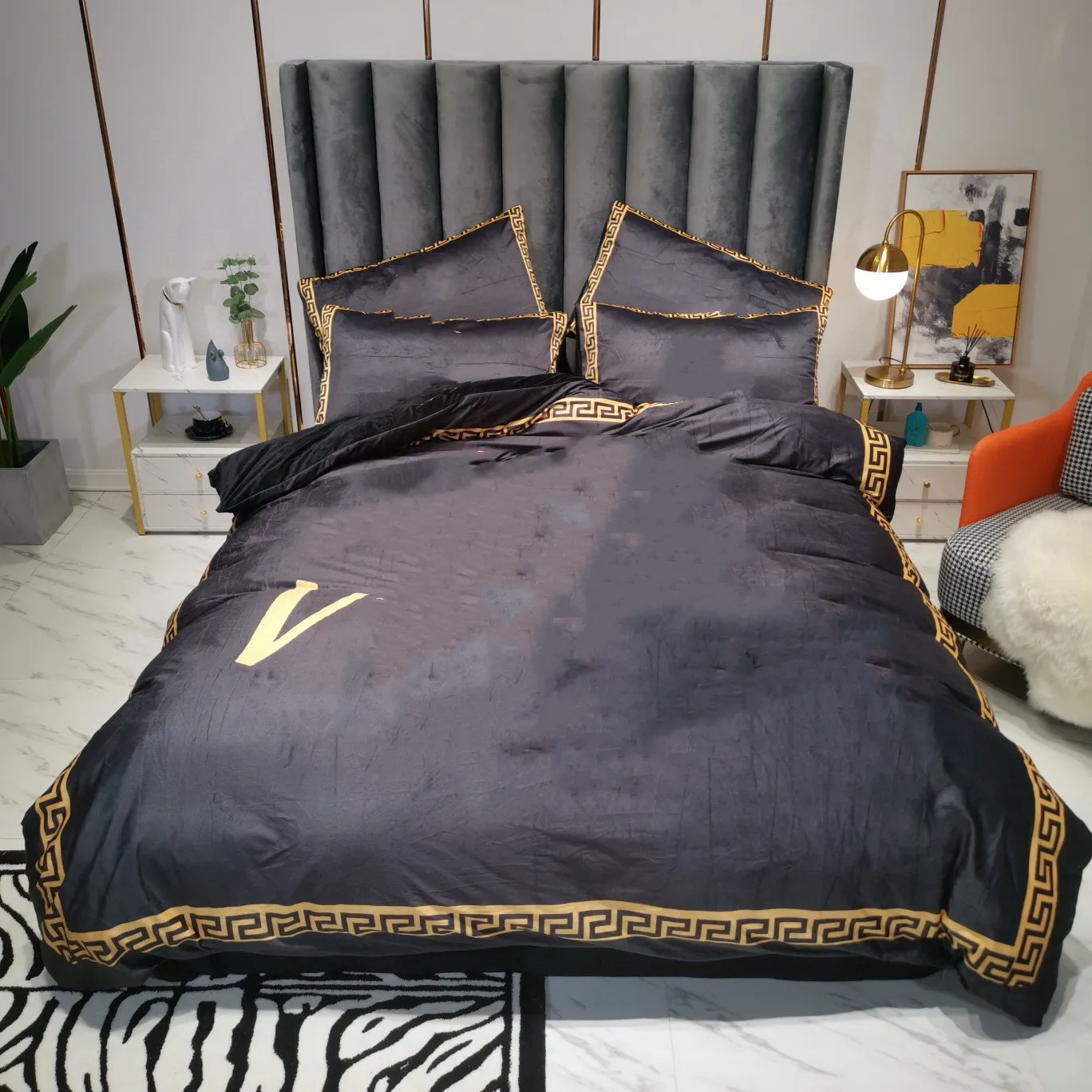 شتاء سوداء الفاخرة الفاخرة بحجم الملكة مصمم الفراش مجموعة 4 مساءً النمط الذهبي النمط