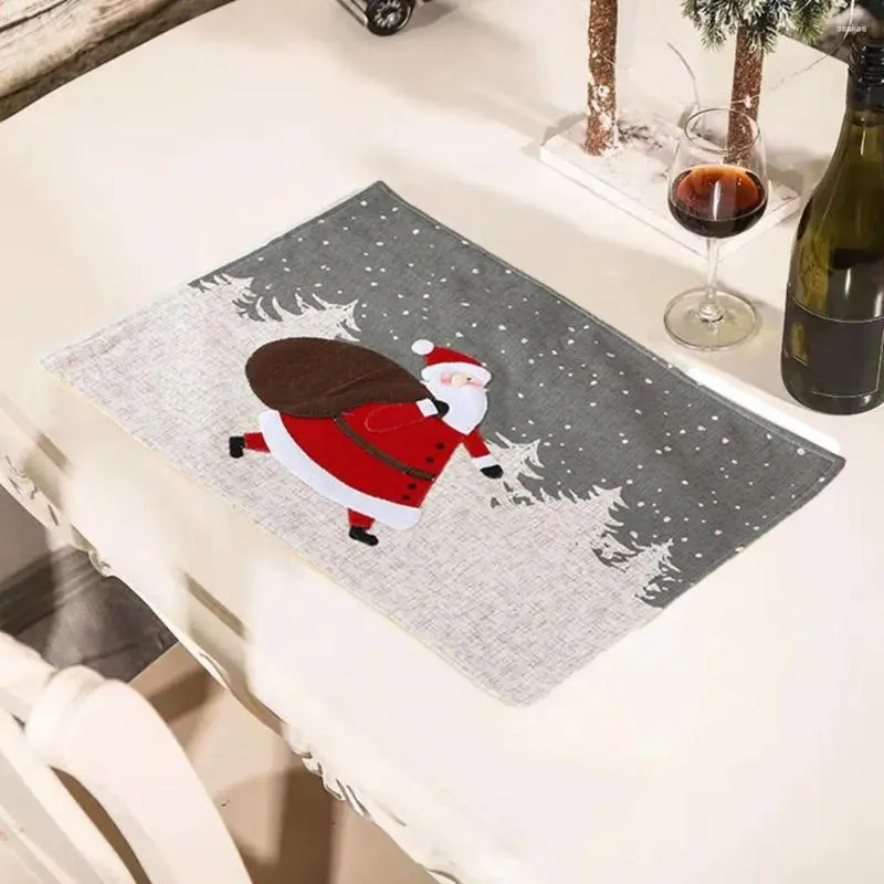 Tapetes de mesa de linho de Natal Papai Noel Boneco de neve padrão resistente ao calor criar atmosfera decoração festiva placemat