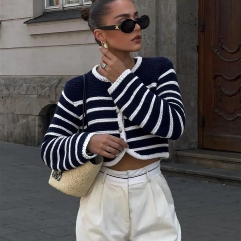 Women's Jackets Fashionable striped short knitted jacket women's round neck long sleeved single chest top 2023 autumn warm 231214