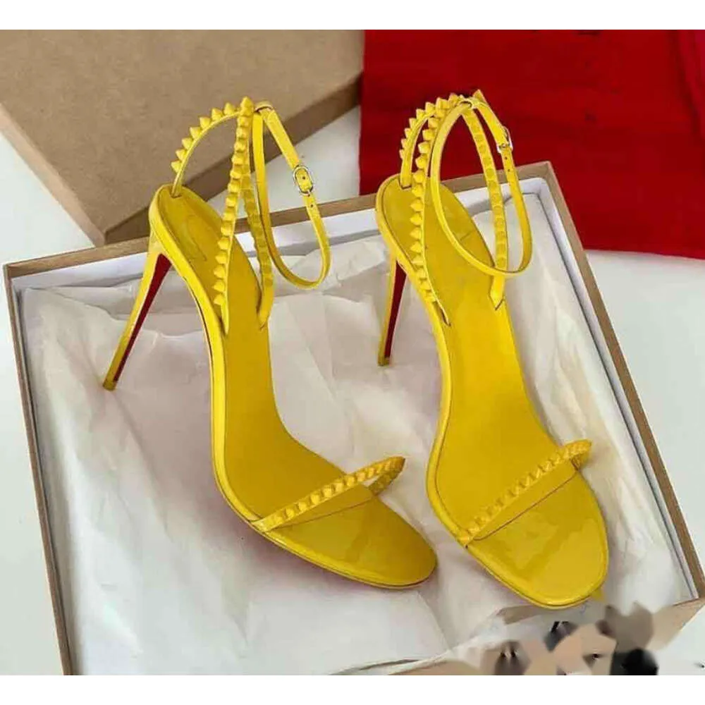 Sandals women exquisite elegant dress shoes everything French vintage heels stiletto with rivets trend simple solid color high sense party banquet