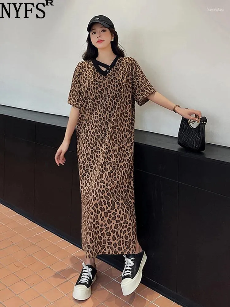 Abiti da festa NYFS 2023 Estate Corea Leopard Donna Abito Abiti Robe Ete Femme Elbise Allentato Plus Size Scollo a V Maniche corte Lungo