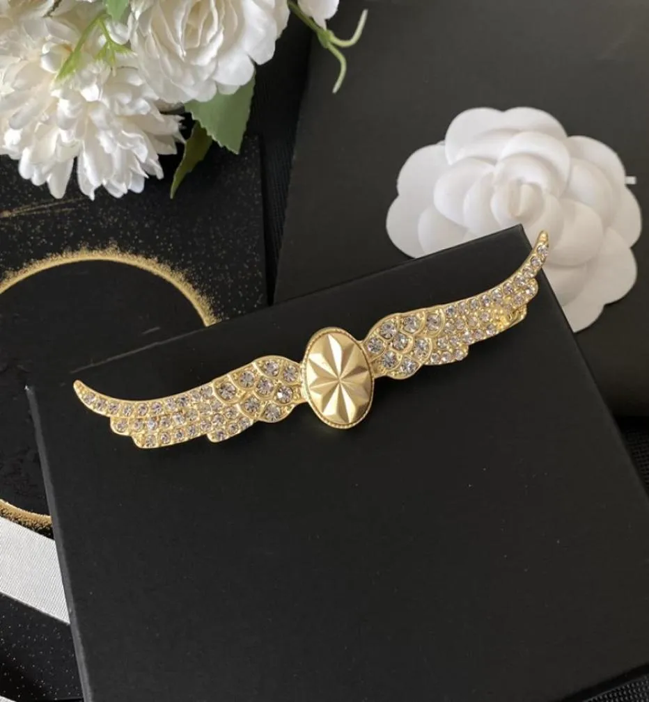 Met doos gouden vleugels 104cm ontwerpers broches diamant bling mode pins voor unisex feest verjaardagsoekje sjaal hoed accessoires bro1176459