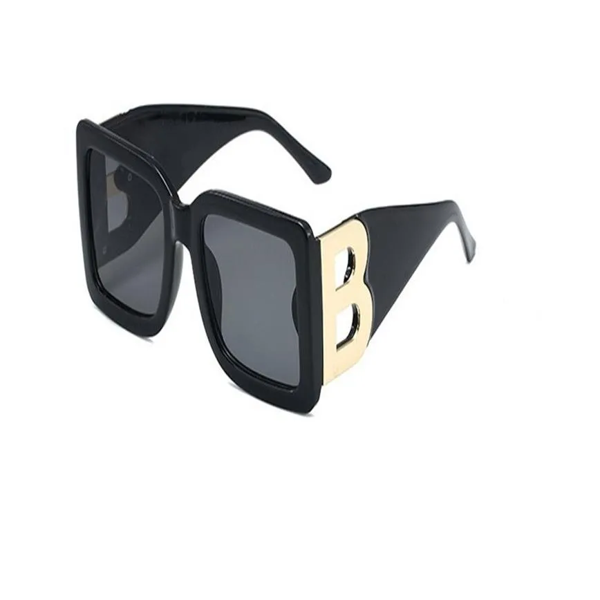 Klassische Modedesigner-Sonnenbrille für Herren und Damen, großer Buchstabe, dekorative Sonnenbrille, Reisekleidung, Essential250r
