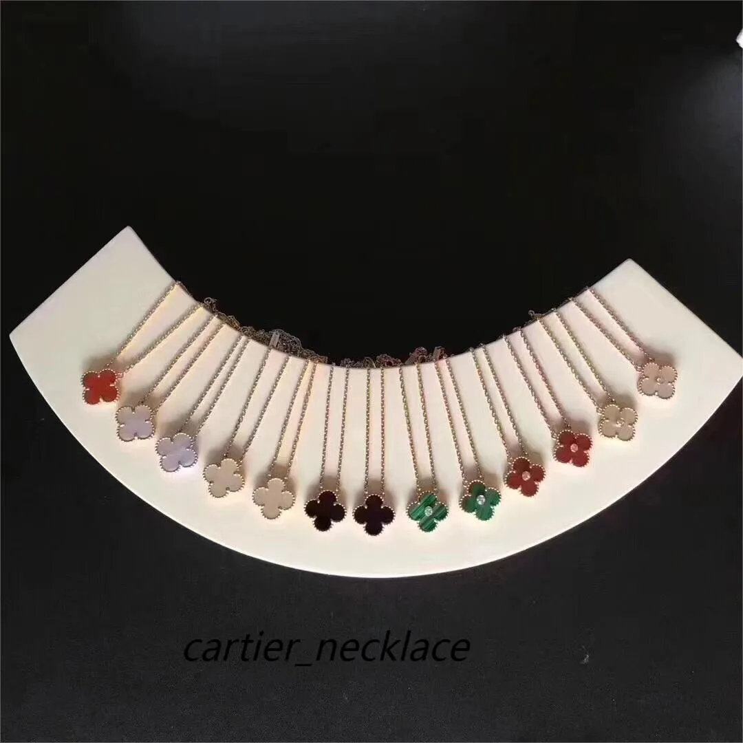 Colliers avec pendentif à la mode pour femmes, élégant médaillon trèfle à 4/quatre feuilles, chaînes ras du cou de haute qualité, bijoux de créateur, plaqué or 18 carats, cadeau pour filles avec perceuse