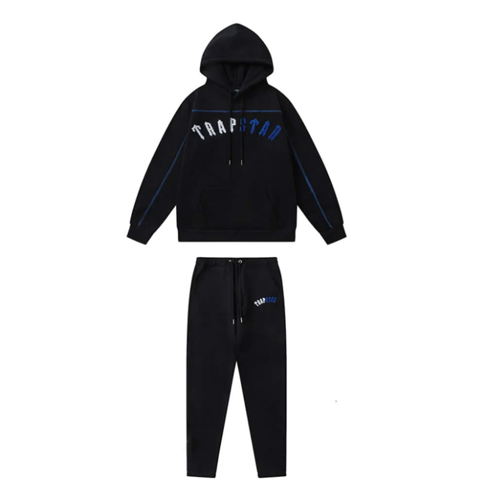 Trapstar Tracksuit Guide: Tech Fleece, Fit & Features