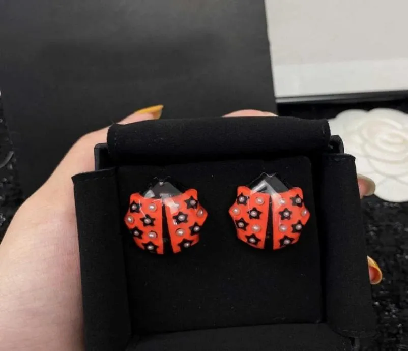 2021 New Brand Fashion Jewelry For Women Ladybird Red Resin Design Party Light Gold Earrings C Name Stamp Luxury Top Quality3702645542689