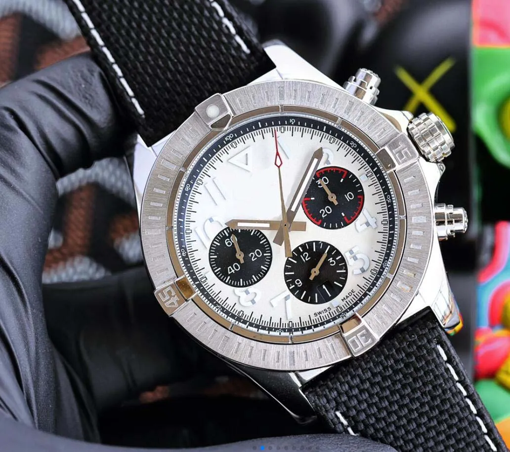 Topselling 6 Style Super-Avenger Mens zegarki na rękę Auto Data 43 mm wielofunkcyjny chronograf działający VK kwarcowy pasek Tkanina Super wysokiej jakości zegarki męskie