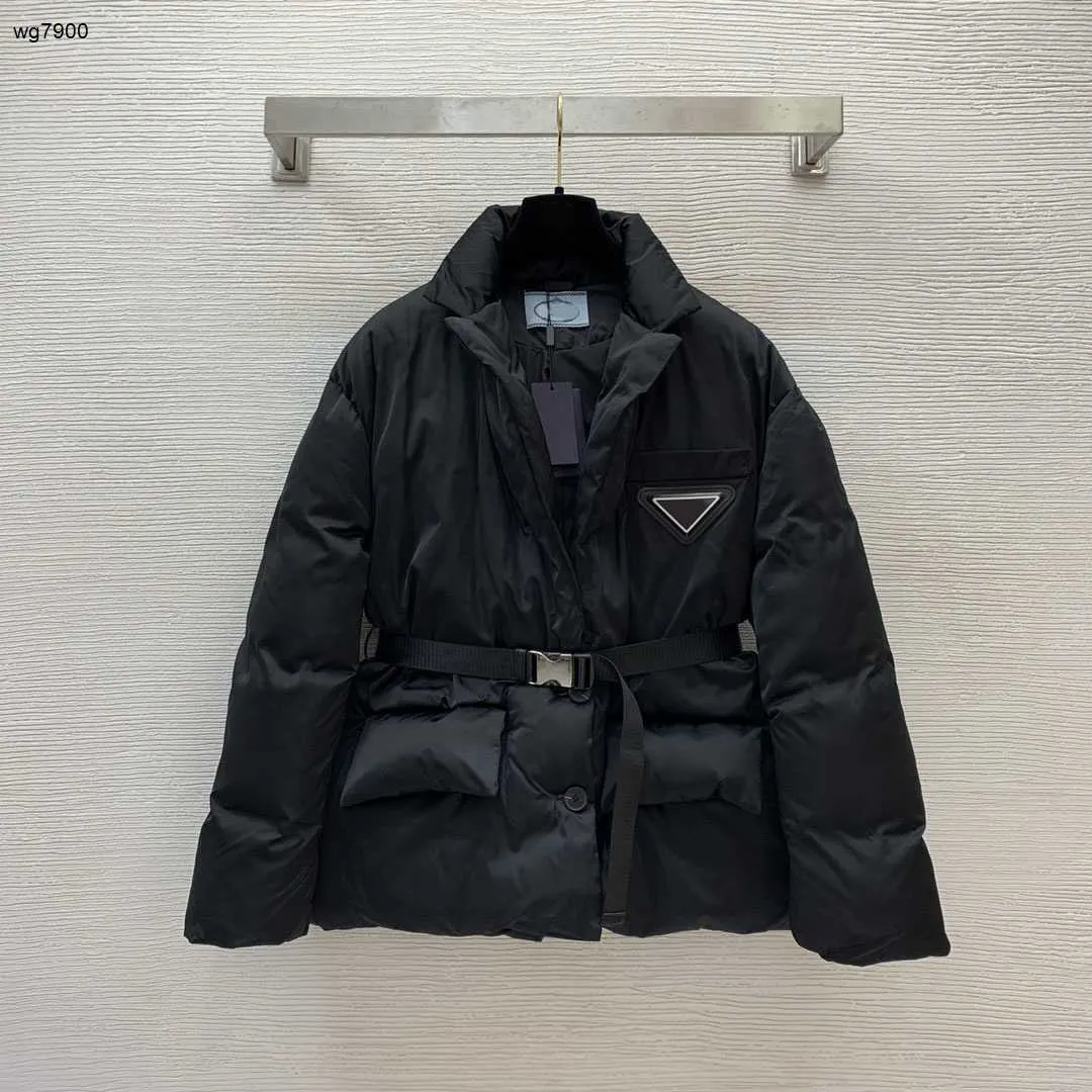 Veste matelassée de créateur Manteau femme Automne Hiver Triangle logo badge avec ceinture taille bouton en coton pardessus Dec 14 Nouveautés