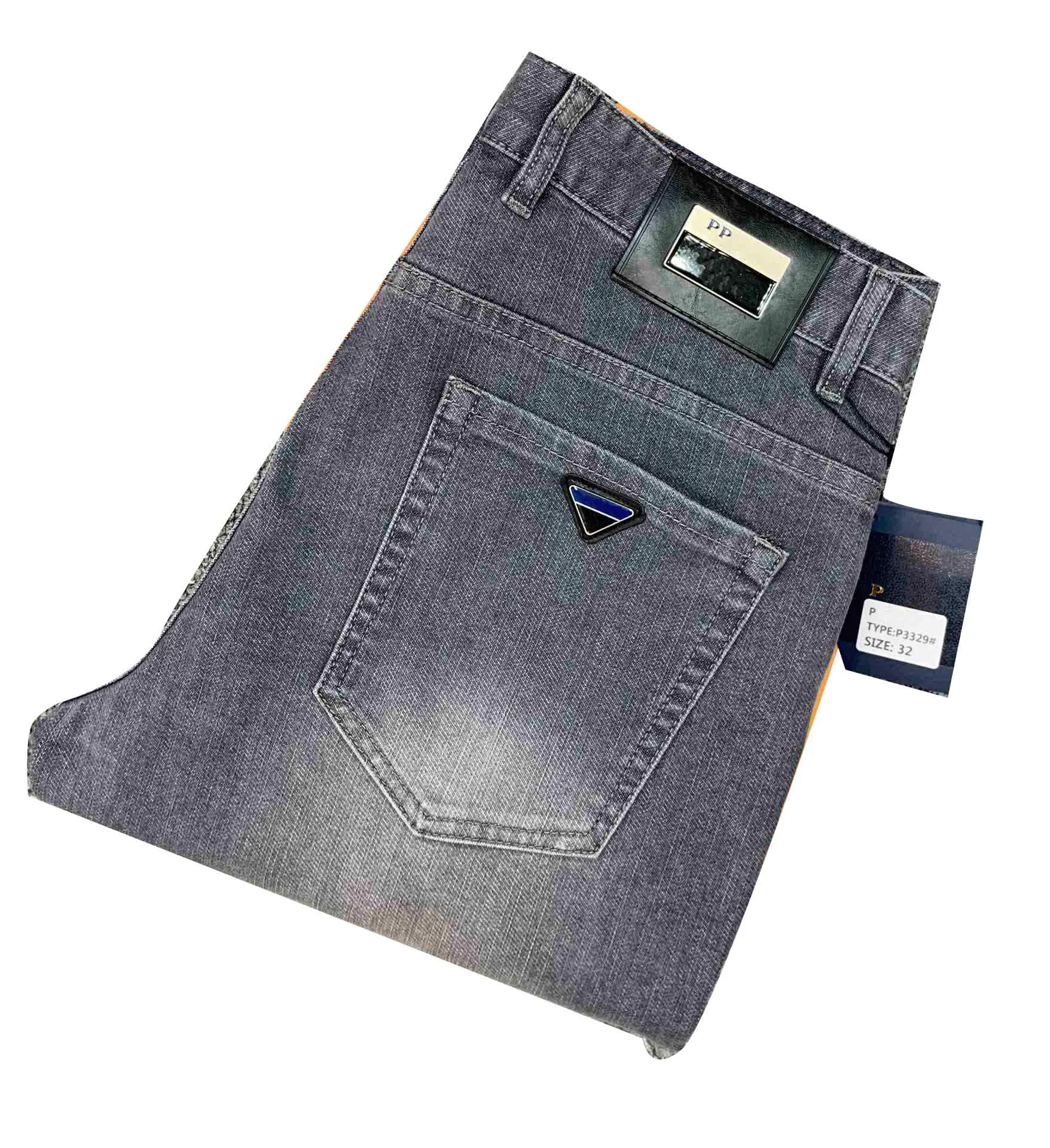 Jeans para hombres Diseñadores de lujo Men Clothing Jeans casuales Jeans Estilo clásico Craft informal y cómodos pantalones de negocios al por mayor