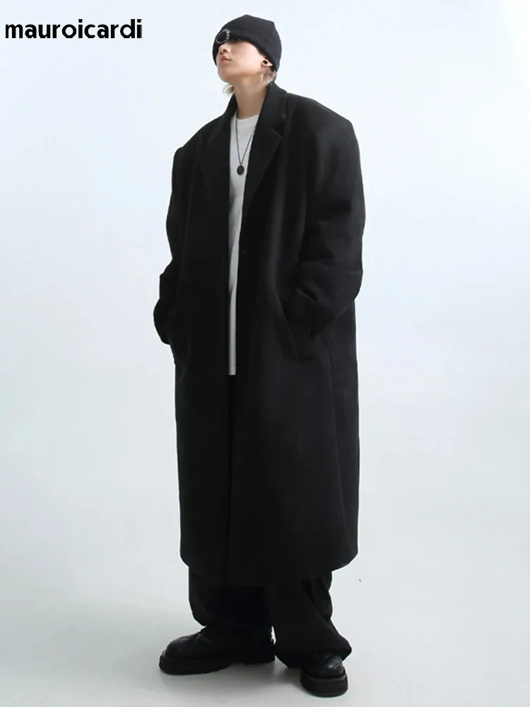 Herrjackor Mauroicardi Autumn Winter Long Overized Warm Moft Black Trench Coat Men med axelkuddar Lossa Casual Korean Fashion Overrock 231214