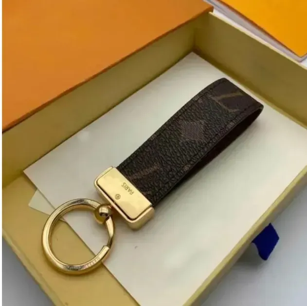 High qualtiy Key Ring Holder key chain Porte Clef Gift Men Women Souvenirs Car Bag Keychain with box