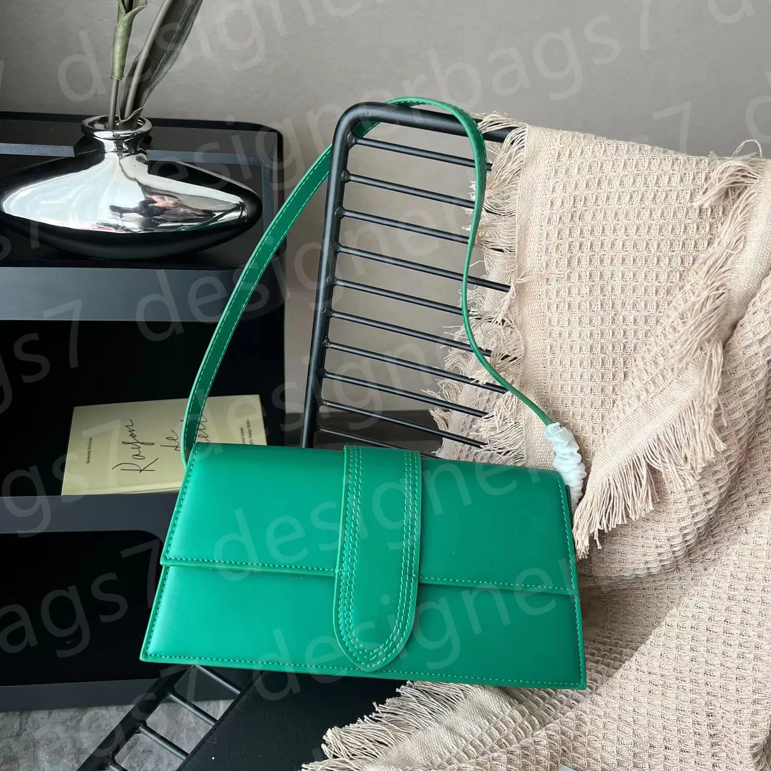 Gorący trend skóra skóry skóry Modna torba na ramię mini solidny kolor ramy klamry torebki crossbody designerka torebka torebka torba na ramię