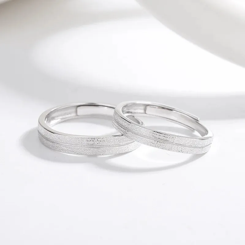 Anillos de boda Anillo de pareja de plata esterlina 100% S925 para hombres y mujeres Anillo liso con estrella del cielo súper brillante Par Regalo del día de San Valentín 231214