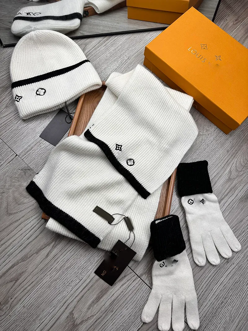 Handskar hatt hals halsduk set l kvinnor designer män vinter förtjockade varmt skydd stickade hattar halsdukar mittens kaleen cxg2312141-8