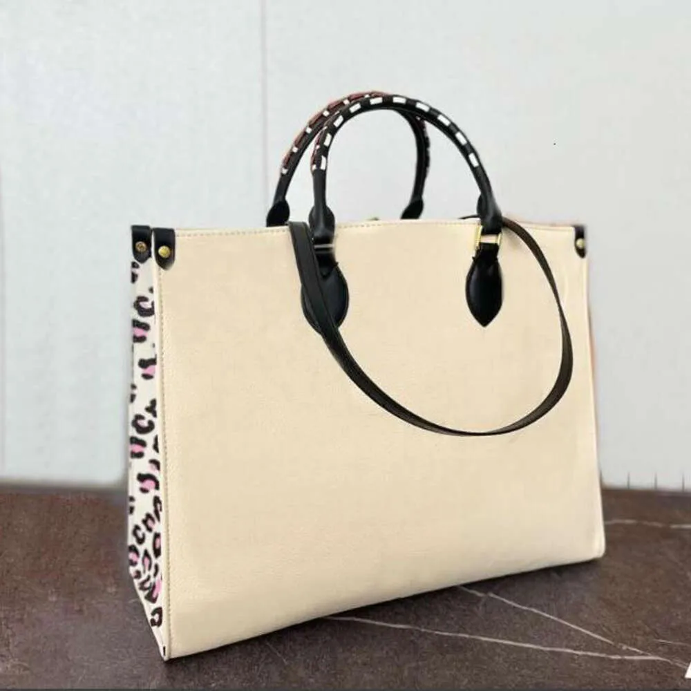 Kvinna Onthego Totes Handväska Leopard stor kapacitet Luxury Sac Femme Leather Fashions Designers Axelväskor Handle Lady Shopping Bag