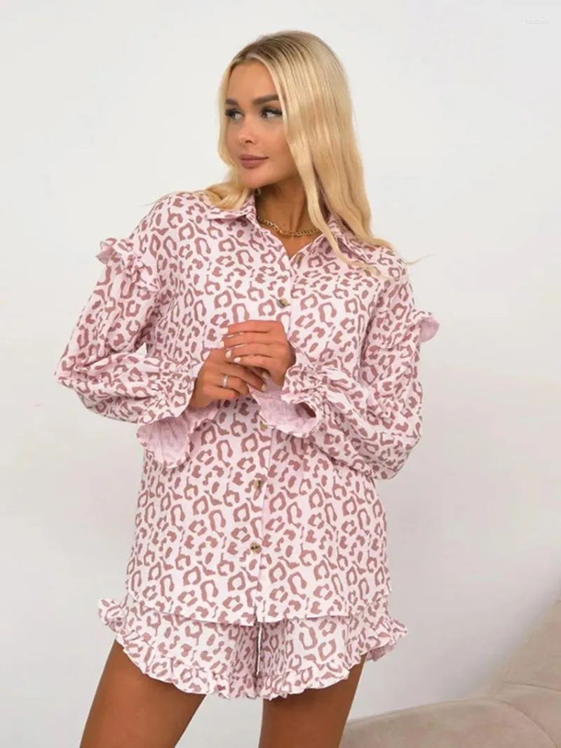 Ropa de dormir para mujer Marthaqiqi Estampado de leopardo Conjunto femenino Cuello vuelto Pijama Manga larga Ropa de dormir Pantalones cortos Causal Ropa para el hogar para mujeres