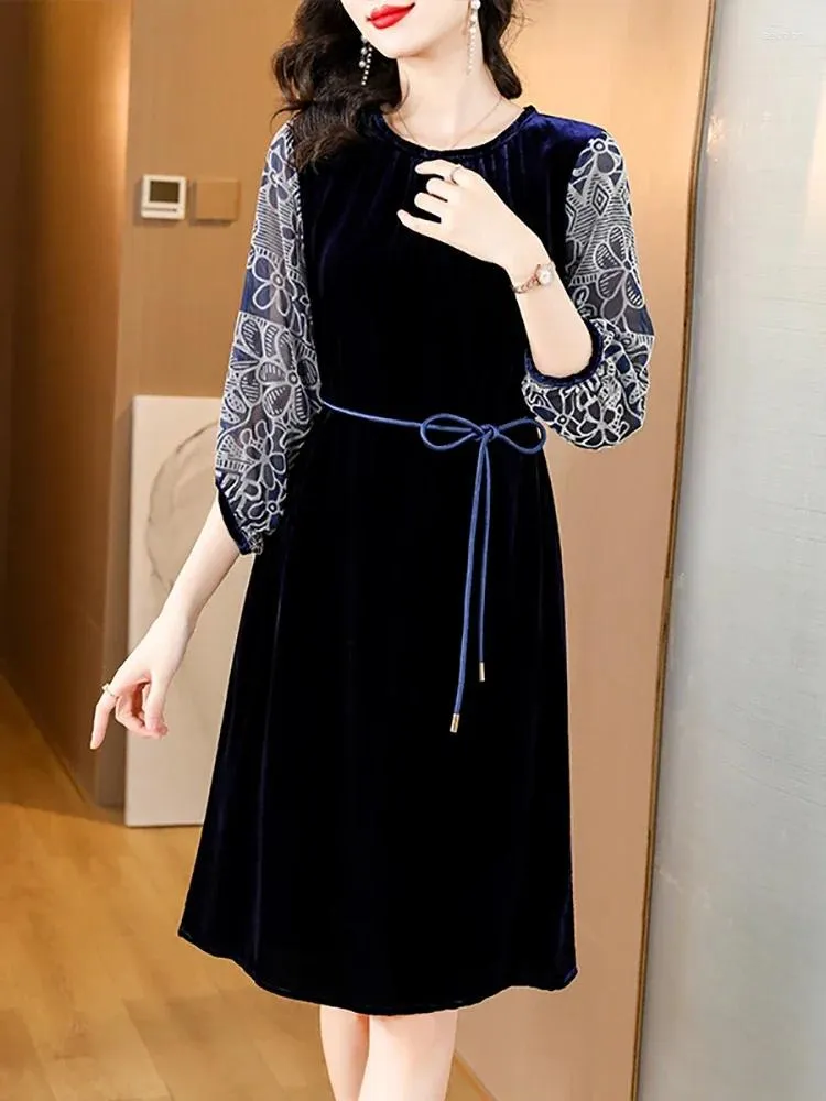 Casual Dresses Autumn Winter Elegant and Pretty Women's Dress Black Velvet Patchowrk Floral 2023 Korean Bodycon Bandage