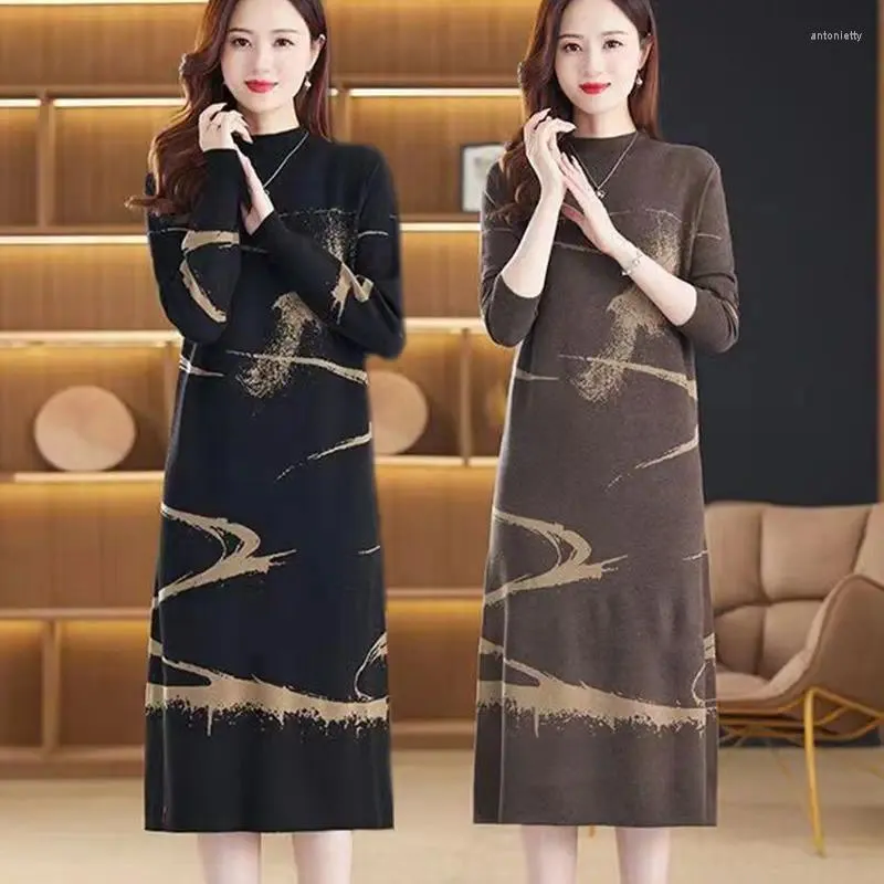 Robes décontractées Femmes coréennes tricot robe surdimensionnée 2023 automne vêtements d'hiver mode mince impression demi-col haut genou longueur femme pull