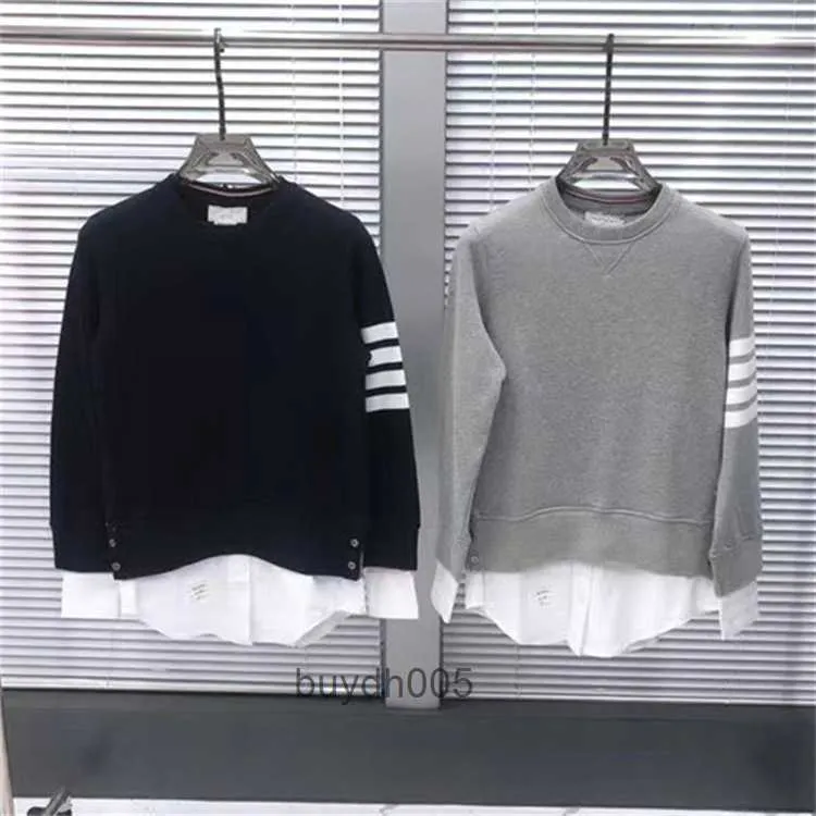 TWK4 Män och kvinnliga tröja modedesigner Thombrownsweatshirt Ny hoodie rund hals pullover smal fit skjorta med lapptäcke fyra ränder avslappnad långärmad bas S