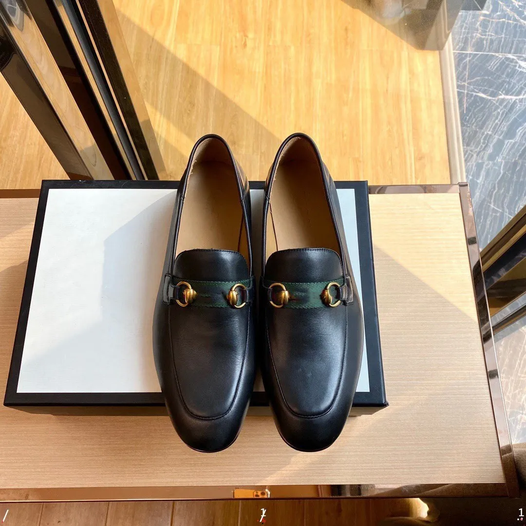 33Modello Big Size 6-12 Scarpe da uomo in pelle Oxford di lusso Taglio intero Moda Casual Punta a punta Scarpe da lavoro formali da uomo firmate da matrimonio