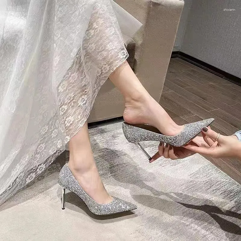 Sapatos de vestido casamento mulheres 2023 saltos altos cristal dama de honra prata lantejoulas chaussure femme zapatos mujer senhora bombas