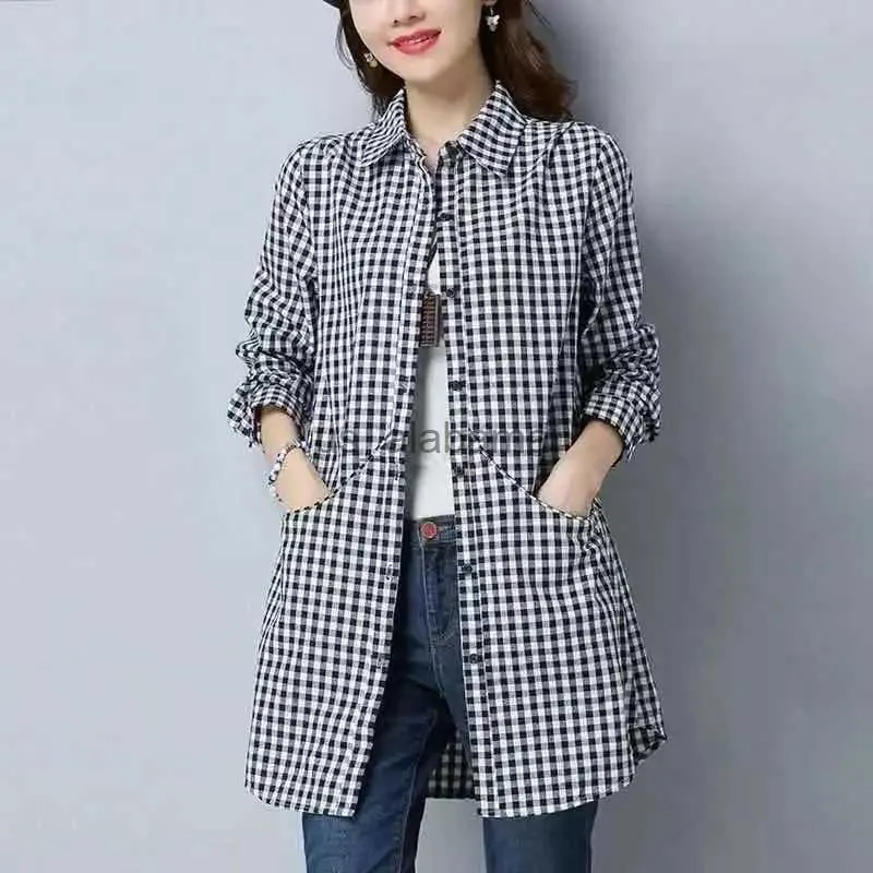 Women's Blouses Chemises Chemise à carreaux surdimensionnée pour femmes avec poches dames mode chemisiers élégants 2023 haut à manches longues Style coréen vêtements décontractés YQ231214