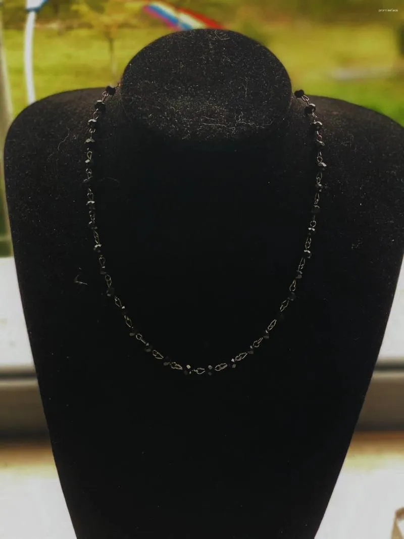 Colares com pingente TODOS OS PRETOS Colar com miçangas Minimal Crystal Chain Choker Layering