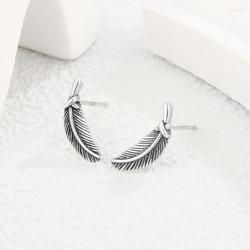 Stud Earrings Retro Autumn And Winter Feather Silver Plated Simple Creative TYB344
