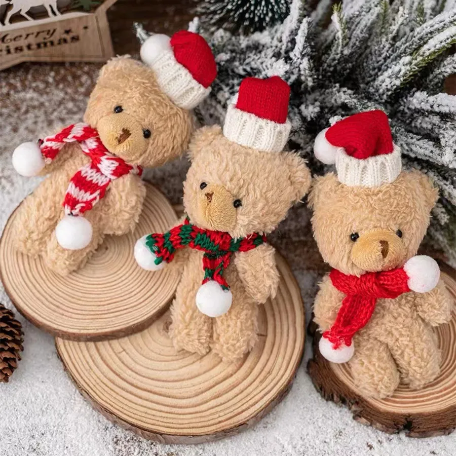Christmas Cute Little Scarf Brown Bear Borse Men Donne Donne adorabili Accessori per alberi di Natale bianco floreale ciondolo