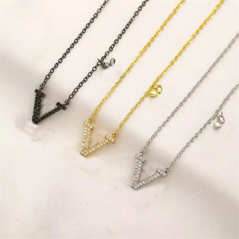 Carving Letter Necklaces Women Love Heart Pendant Necklace Bride