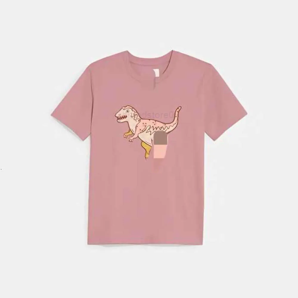 Chemise pour hommes de haute qualité célébrité correspondant aux femmes rose brodé mignon dinosaure été col rond chemise à manches courtes décontracté doux épicé Tcoach sac bandoulière