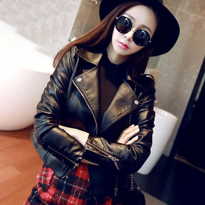 Jaqueta de couro falso feminino 2023 casaco preto estilo coreano fino ajuste colheita superior zíper primavera outono outwear tamanho s4xl 231214
