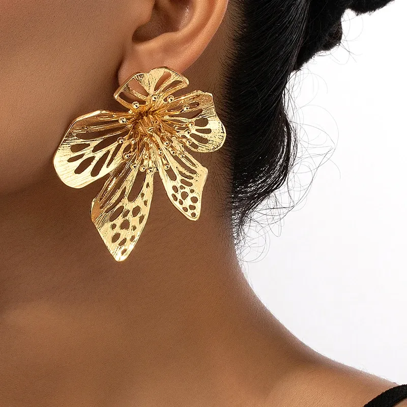 Gorgeous Gold Flower Earrings With Rhinestones - Bohemian Statement Jewelry For Women