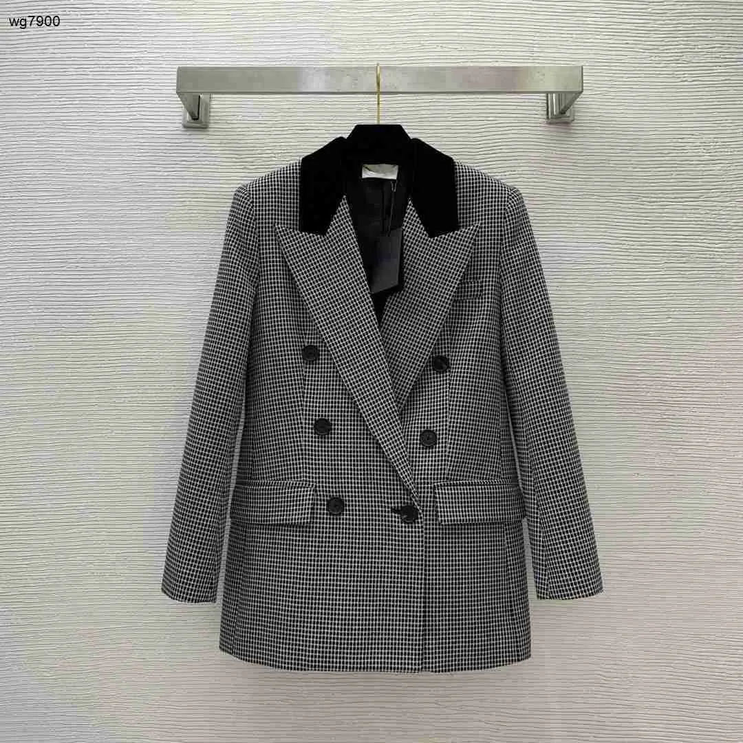 Designer Damen Mantel Langarm Mantel hochwertige Damenmode Knopfdekoration V-Ausschnitt Strickjacke Jacke 15. Dezember Neu eingetroffen