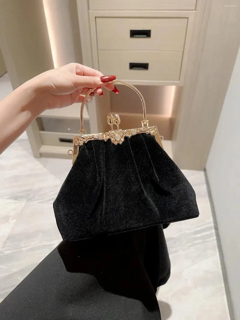 Black Velvet Vintage Evening Bag With Metal Handle For Women Wedding Prom Party From Changingstyle 21.44 DHgate.Com