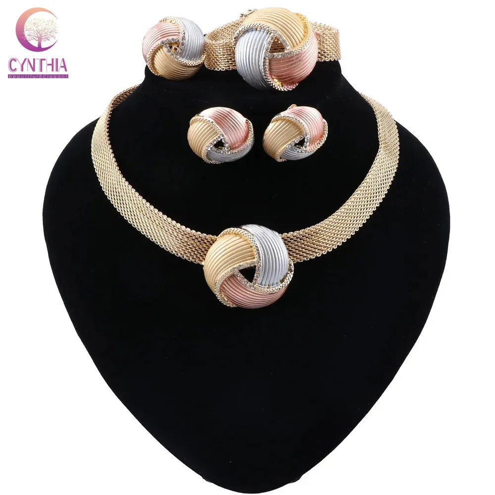 Chokers CYNTHIA Nigeriaanse Vrouwen Bruiloft Sieraden Sets Dubai Goud kleur Sieraden Sets Afrikaanse Vrouwen Ketting Oorbellen Armband Sieraden 231215