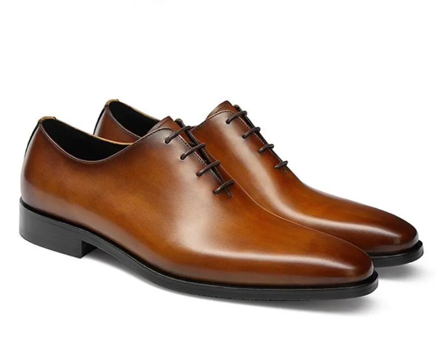 Homens genuínos Sapatos Oxford Top de couro pontudo de qualidade de luxo Black Brown Men Business Office Shoes formais