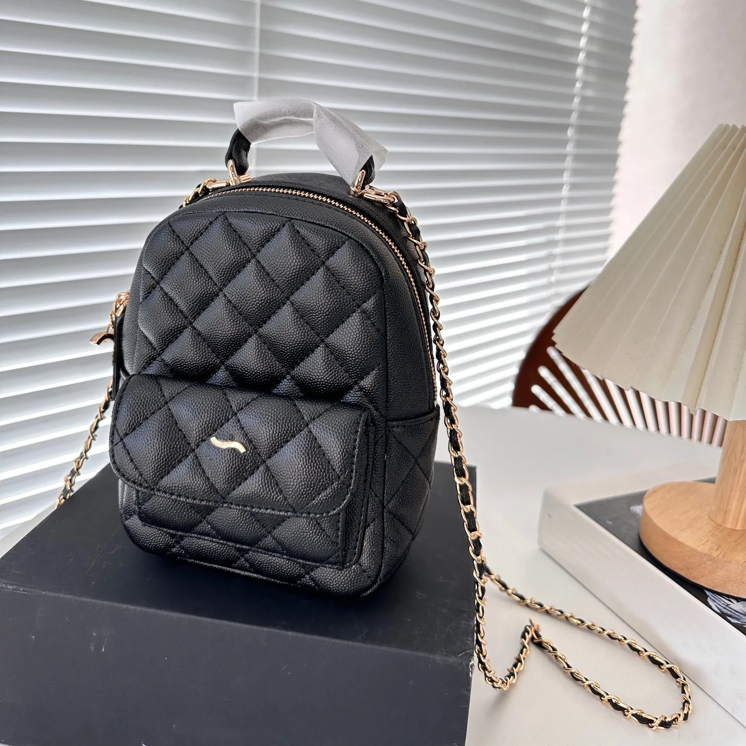 24c havyar tasarımcı sırt çantası kadınlar büyük kapasiteli el çantası lüks metal zincir omuz çantası mini moda çantası klasik elmas kapitone çanta crossbody çanta okul çantası