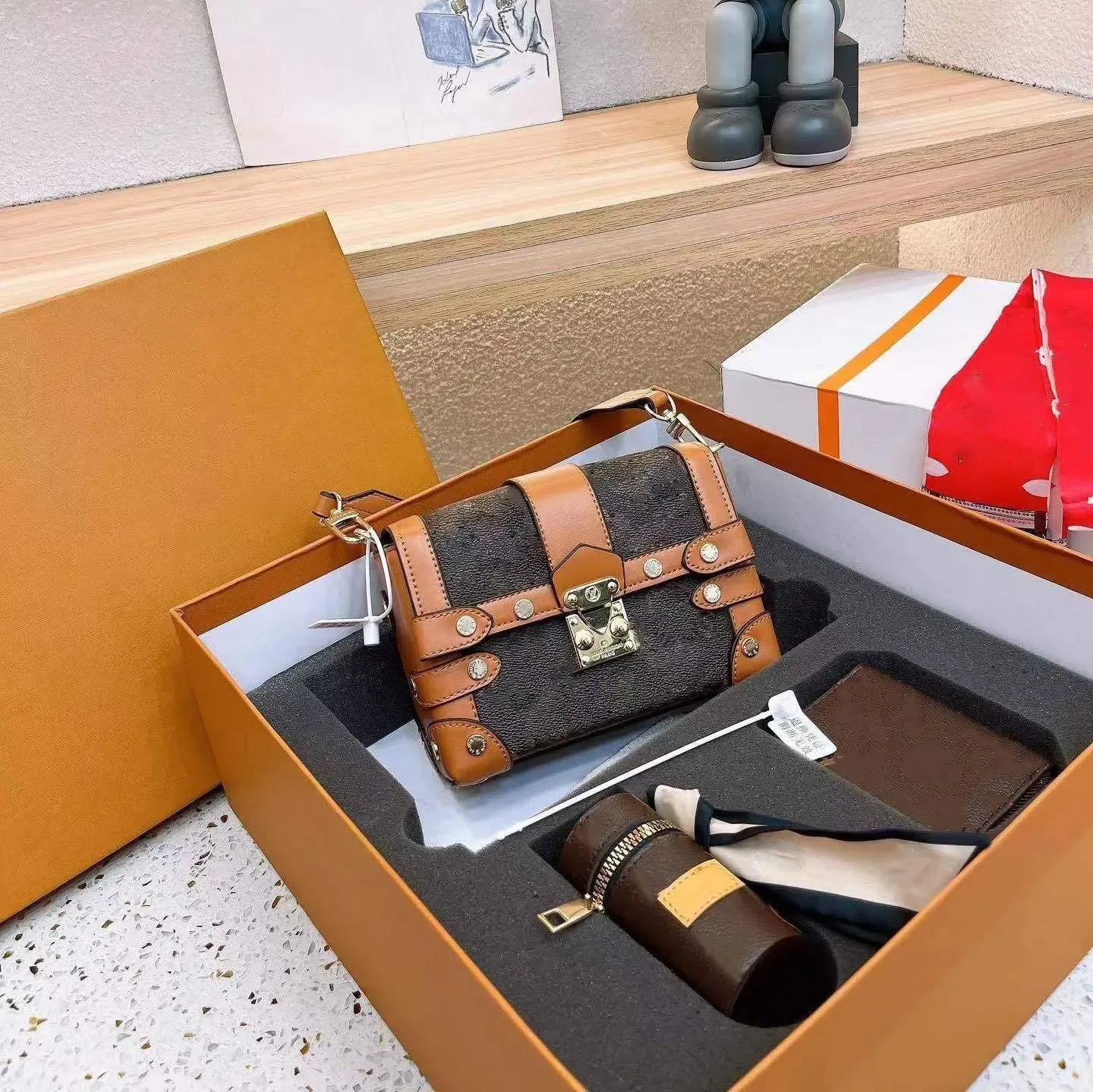 Luxurys tasarımcı çantası lüks eski çiçek zinciri koltuklu omuz tote çanta üst kaliteli döngü hobo ay çanta ünlü marka bayan debriyaj tasarımcısı cüzdan 001#