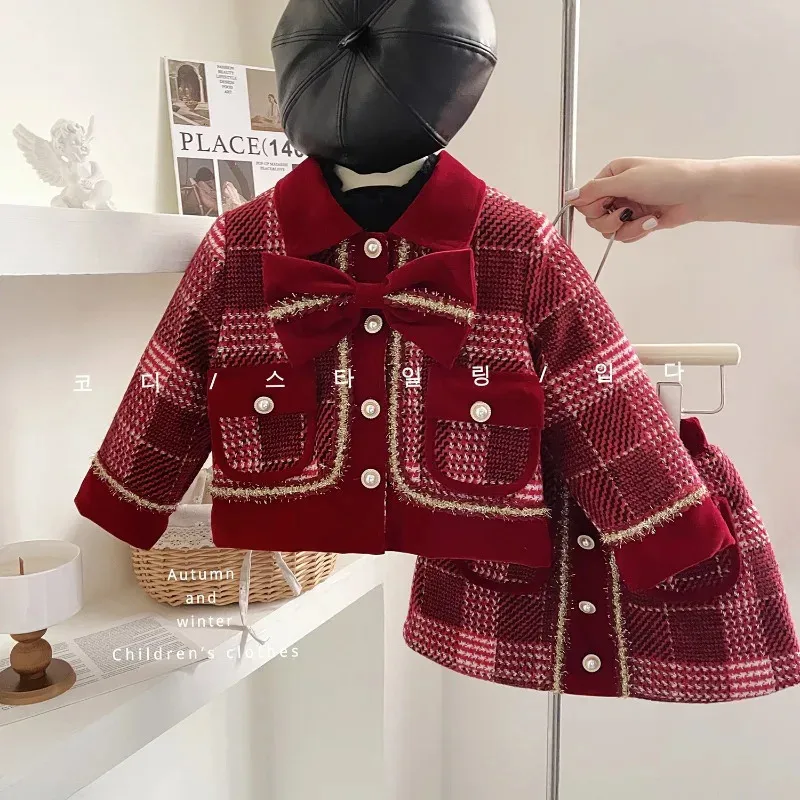 Ensembles de vêtements Hiver Filles Costumes Coton Rembourré Veste Jupe Mode Coréenne Bébé Fille Princesse Vêtements Ensemble Fête De Noël Enfants Tenues 231215