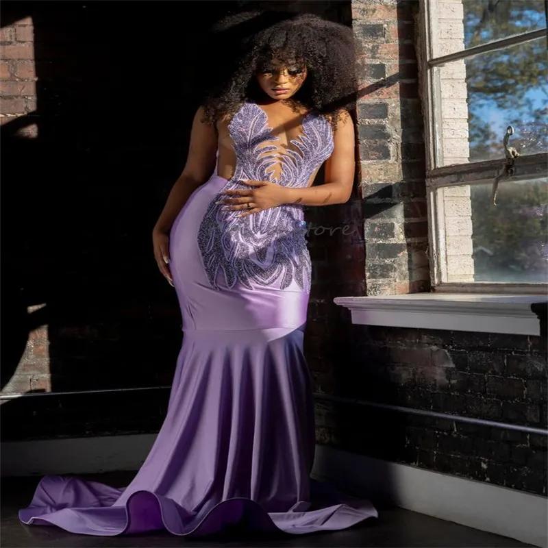 Luxury Diamond Crystal Prom Dress 2024 Elegant Lilac Plus Size