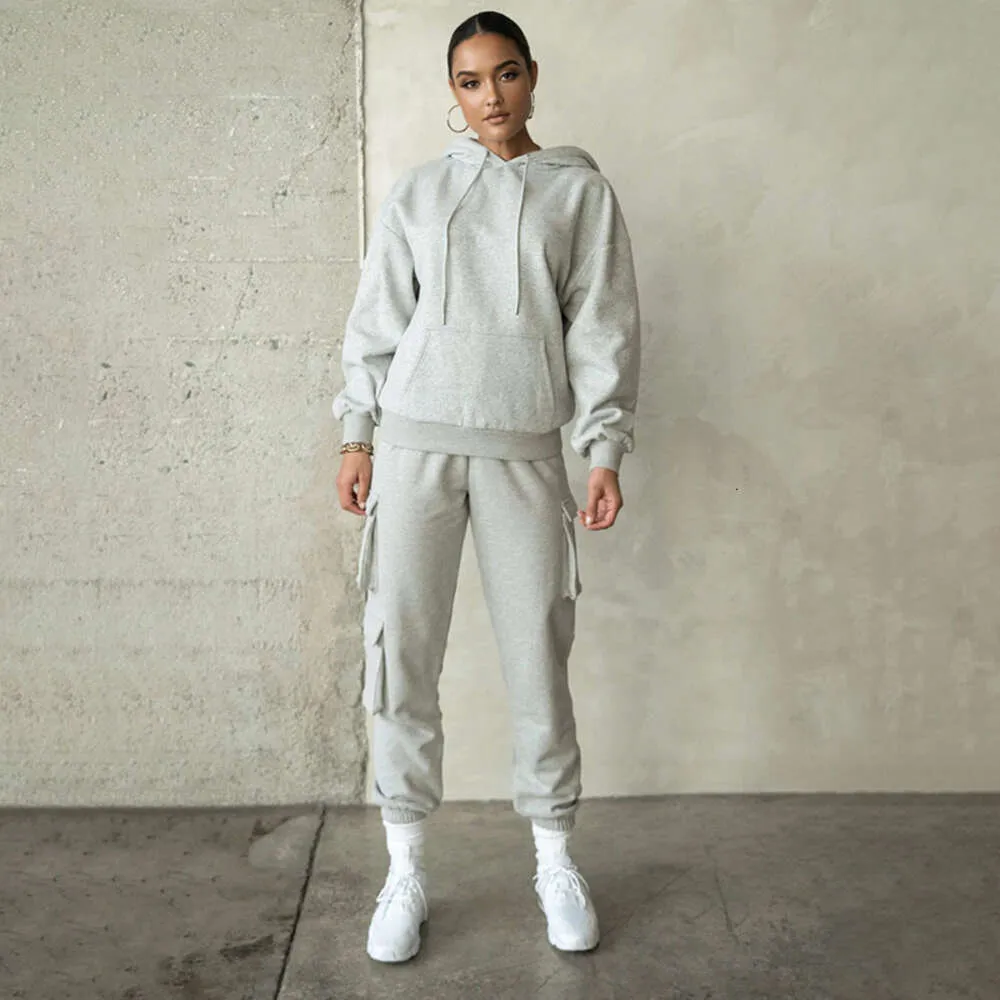 Plus Size Designer Tracksuit Set For Women Casual Outfit With Top And Ladies  Track Pants, Ideal For Jogging, Sports And Casual Wear From Goodbag118,  $11.55 | DHgate.Com