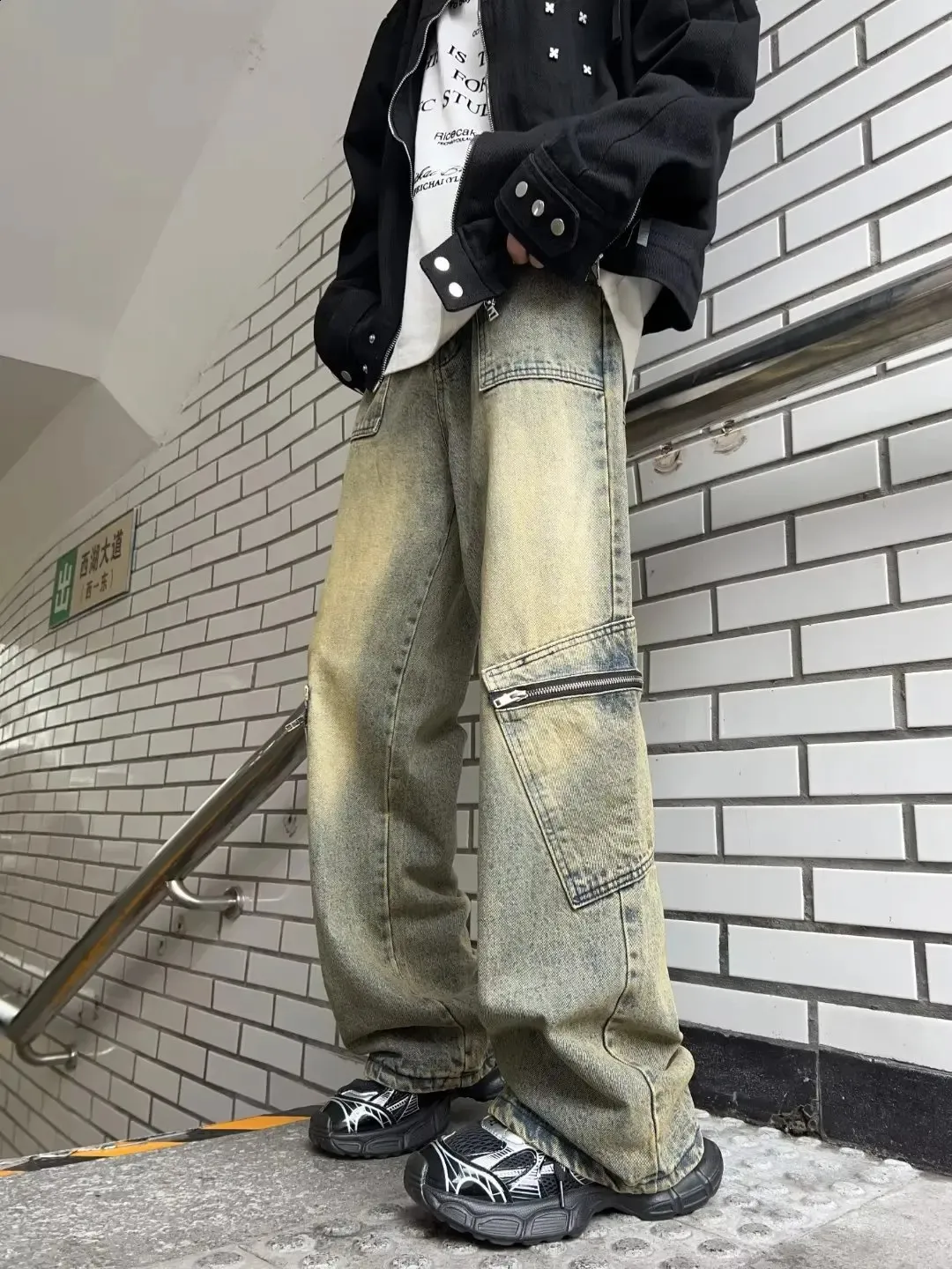 Jeans pour hommes Streetwear Pocket Design Hommes Cargo Pantalon Lâche Plus Taille Neutre Large Jambe Harajuku Casual Denim Gothique Y2K 231214