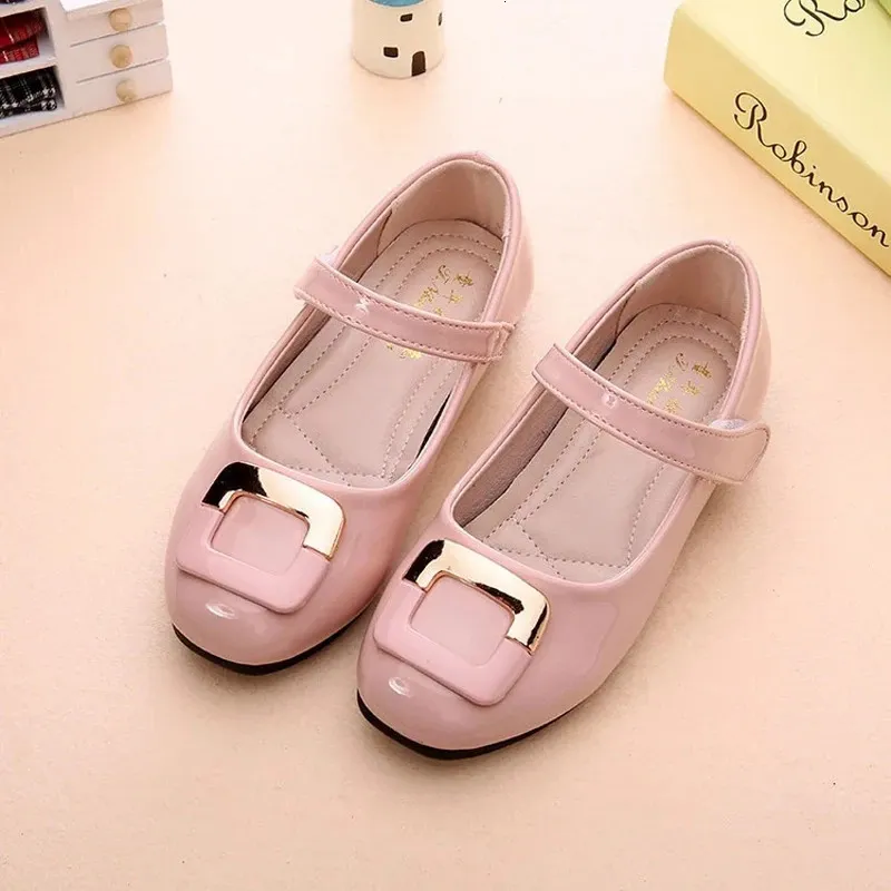 Flat Shoes Girls Shoes Spring Autumn Shallow Japanned Leather Kids Flats Loafers Shoes For Girl Pinks Princess Single Shoes Chaussure Fille 231215