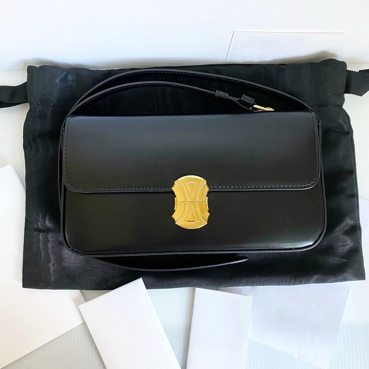 Teen Triomphe Crossbody Tote Luxurys 디자이너 가방 클러치 정품 가죽 어깨 여성 남성 클래식 플랩 핸드백 봉투 서브 캡젤리 여행 슬링 이브닝 백