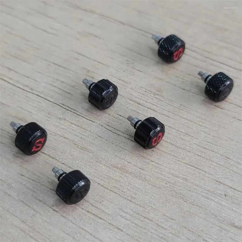 Repair Repair Kits Parts PVD ​​Black Stainless Steel Crown with STEM s for NH35 NH36 NH34 4R35 4R36 7S26ムーブメントSKX007 SKX009 DIY