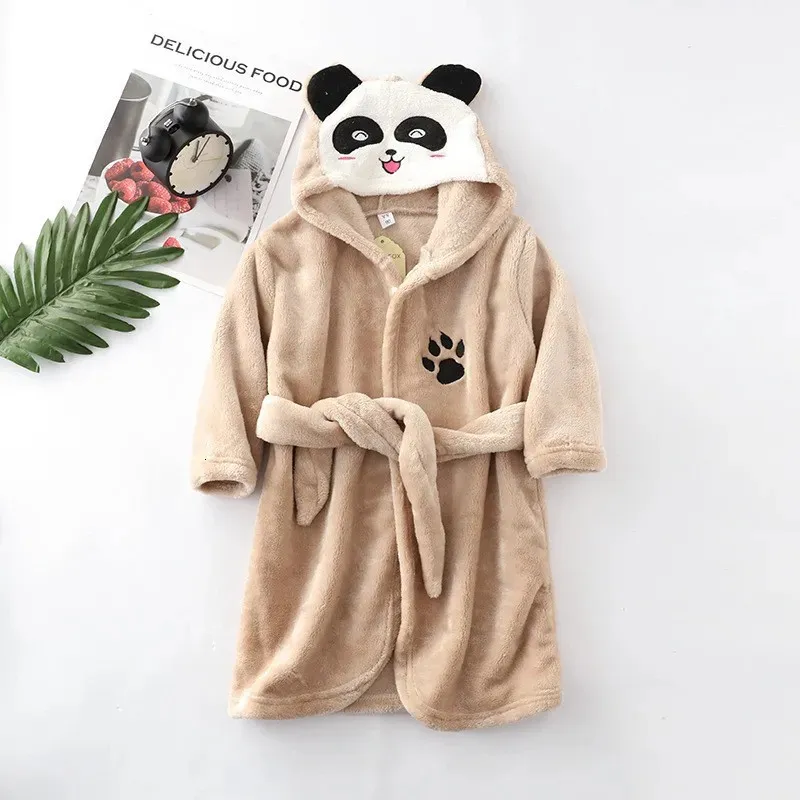 Handdoeken Gewaden Cartoon Panda Zacht Comfortabel Winter Kinderen Jongens Meisje Baby Badjas Nachtkleding Flanel Pyjama Met Capuchon Gewaden Homewear Kleding 231215