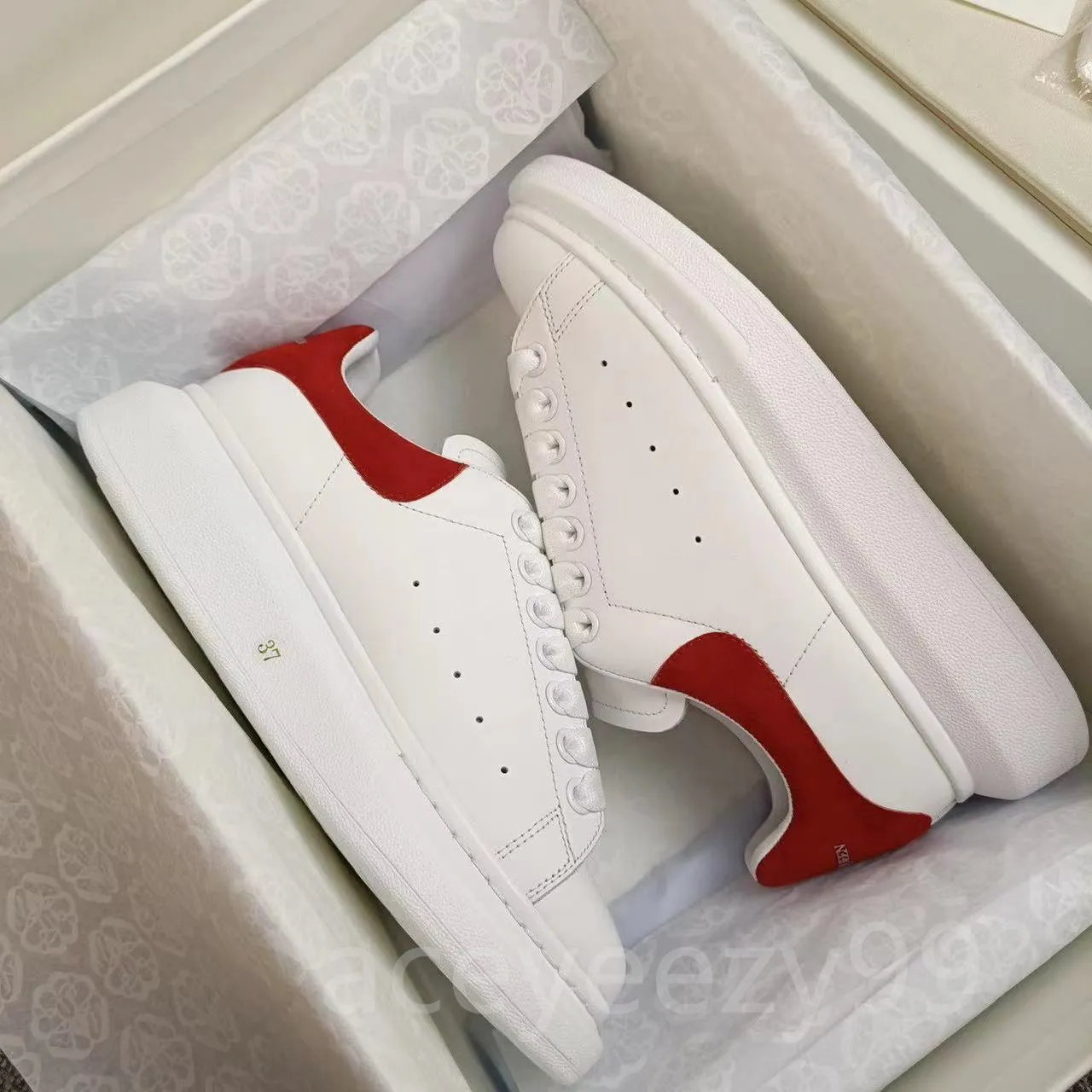 Mens white hotsell fashion trainers